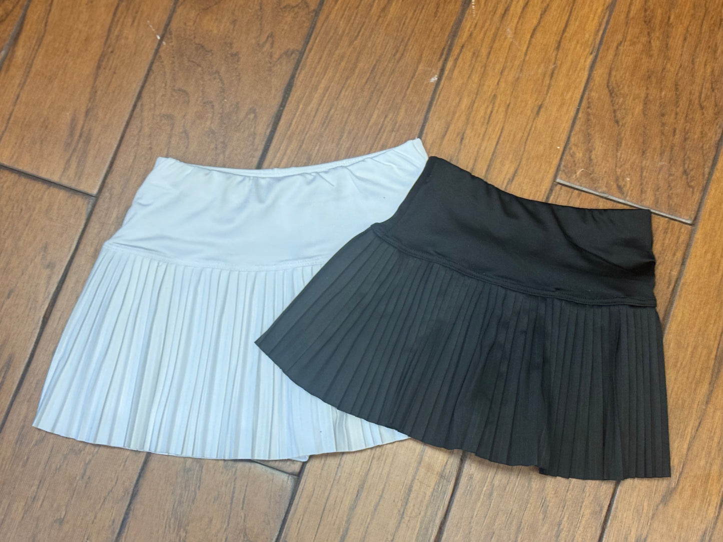 Suzi Pleated Skort